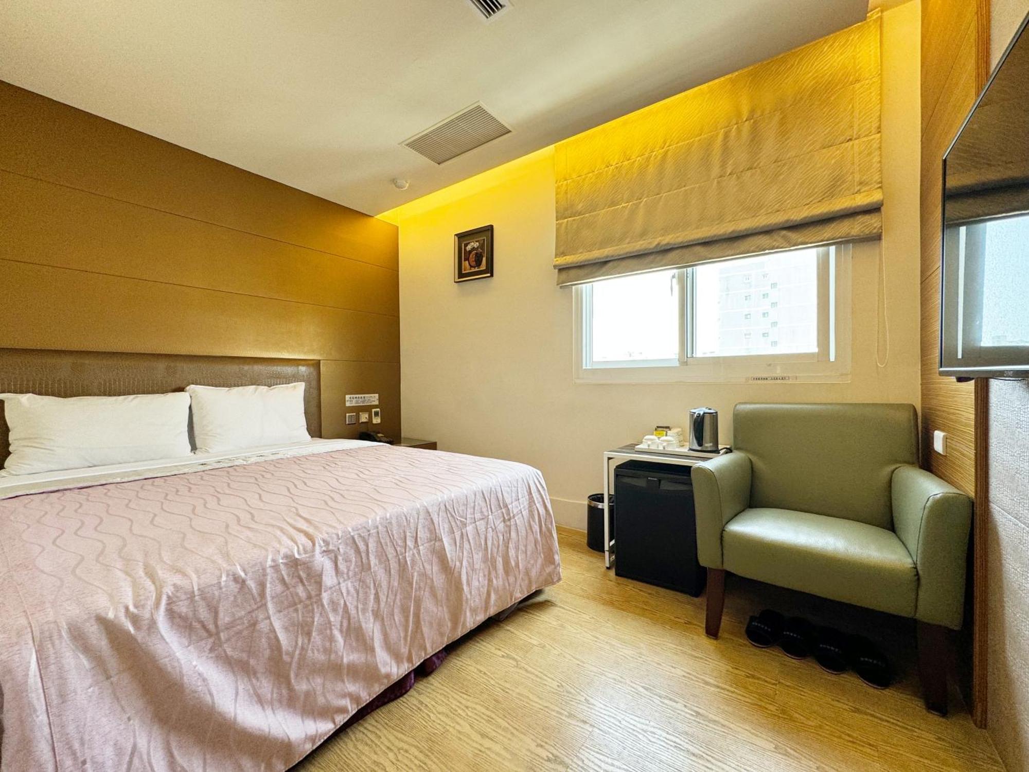 Ai Lai Fashion Hotel Taichung Exteriör bild